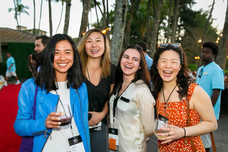 Lobby+E+2019_Ladies+group+shot